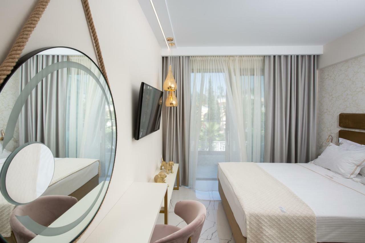 Laguna Resort By Diomedes Group Hanioti Exterior photo