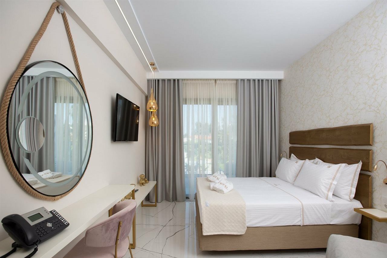 Laguna Resort By Diomedes Group Hanioti Exterior photo